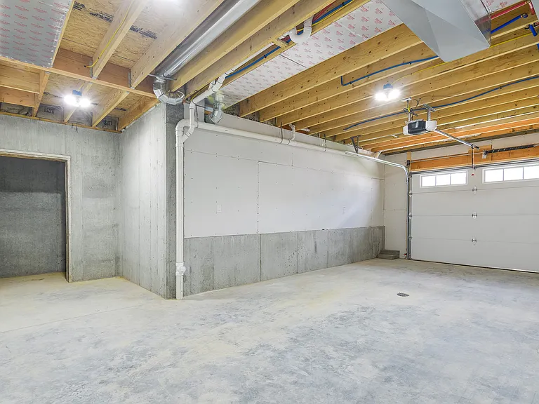 304 Joe Ln — Photo 22