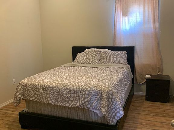3rd image of 504 W Bonbright St