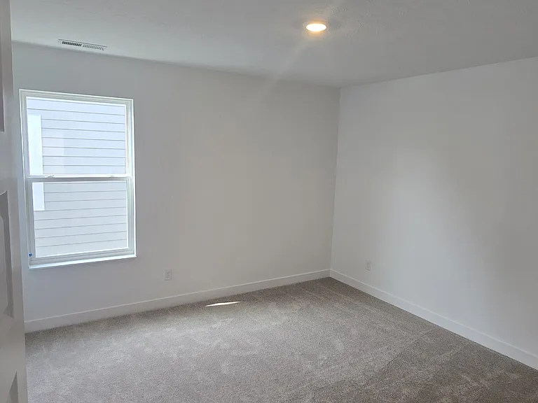 436 Eisenhower St — Photo 25