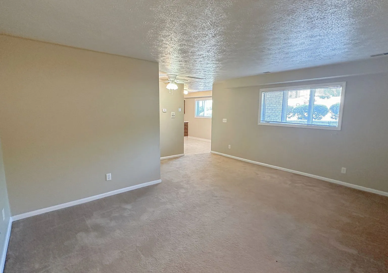 Country Club Garden Apartments — Photo 3