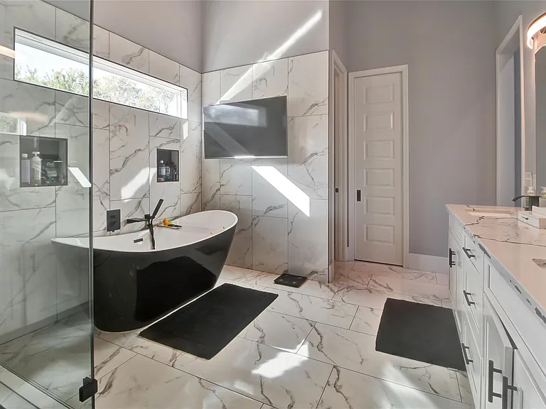 811 Paul Quinn St — Photo 12