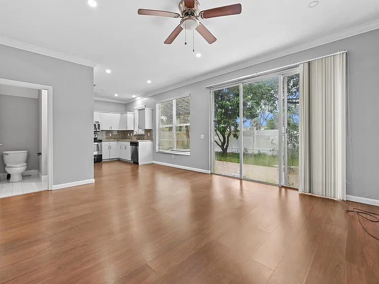 5049 Starblaze Dr — Photo 9