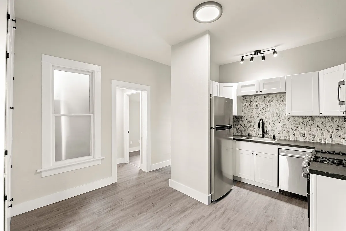 Building Photo - 315 Canyon Blvd #1