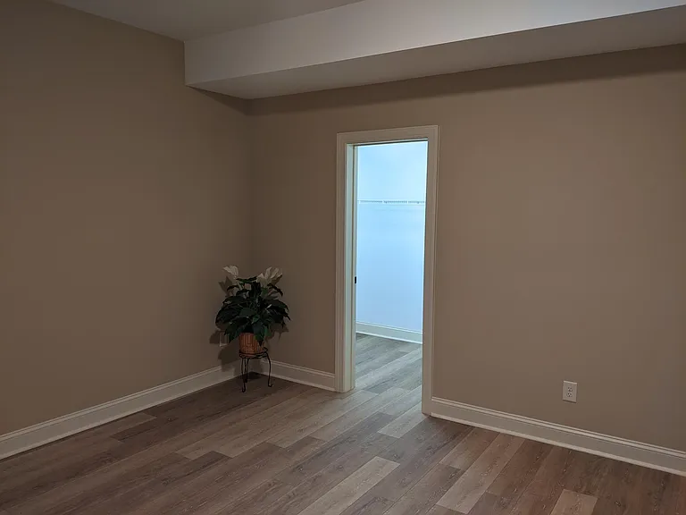 Walk-in closet