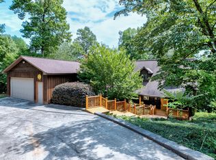 511 Fox Lake Ln, La Follette, TN 37766