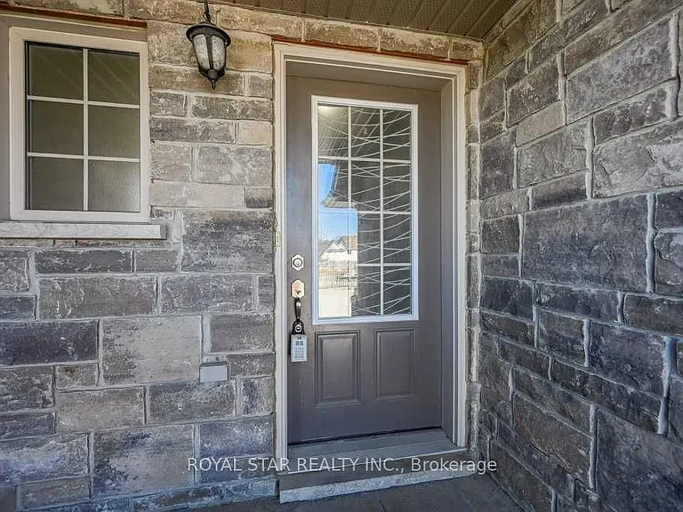 7 Upper Mercer St #B8 — Photo 3