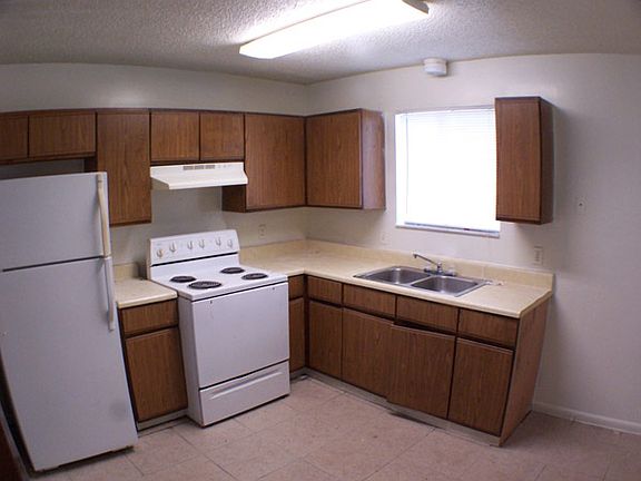 3rd image of 5227 Westchase Ct APT 2