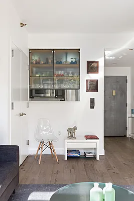 Sold by Compass | media 2