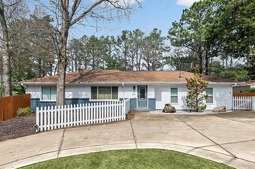 414 Charles Pl Photo 1