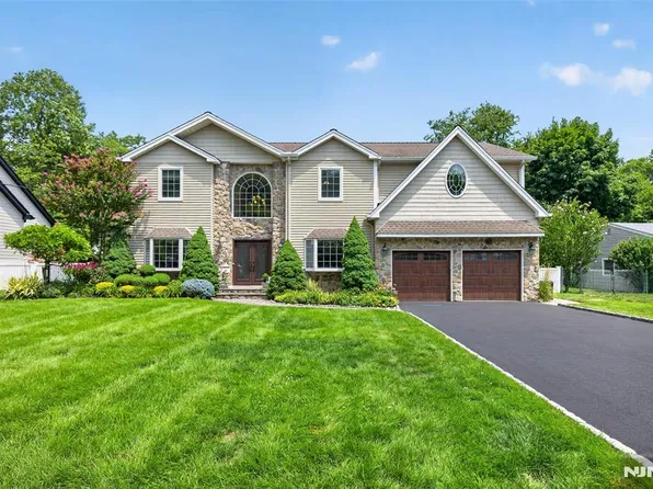 33 Crestwood Dr, Glen Rock, NJ 07452