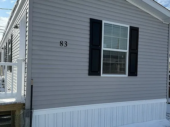 83 Tracy Pkwy, Lackawanna, NY 14218