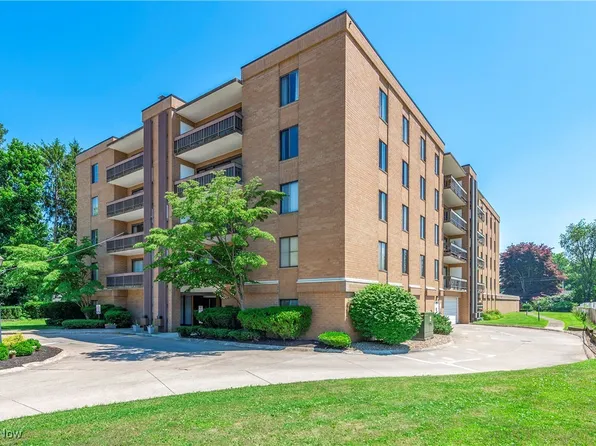 22555 Center Ridge Rd APT 407, Rocky River, OH 44116