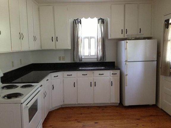 Granite Countertops in Kitchen!