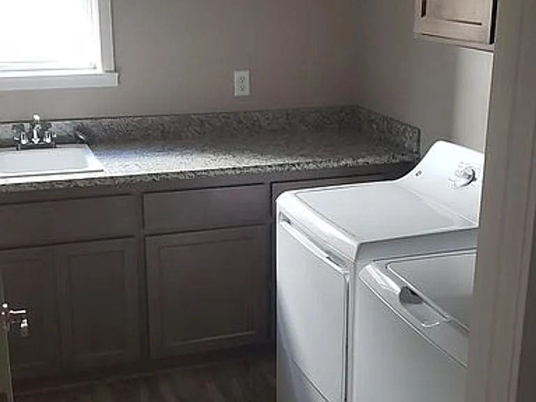 390 Hideaway Park — Photo 8