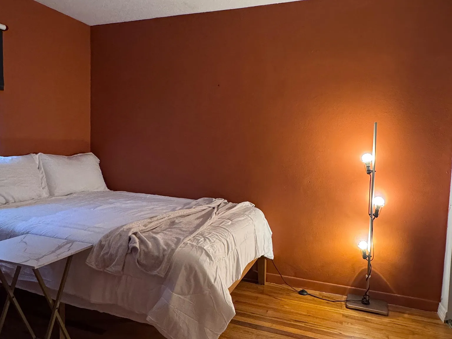 1 bed, 1.0 bath, 1200 sqft, $1,468 — Photo 1
