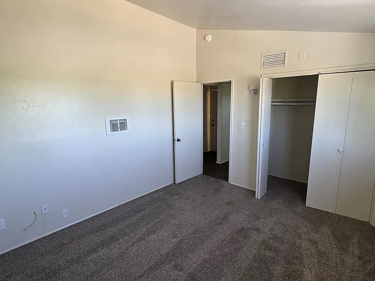 Sierra Linda Apartments — Photo 21