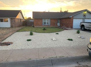 104 N Eisenhower Dr, Midland, TX 79703