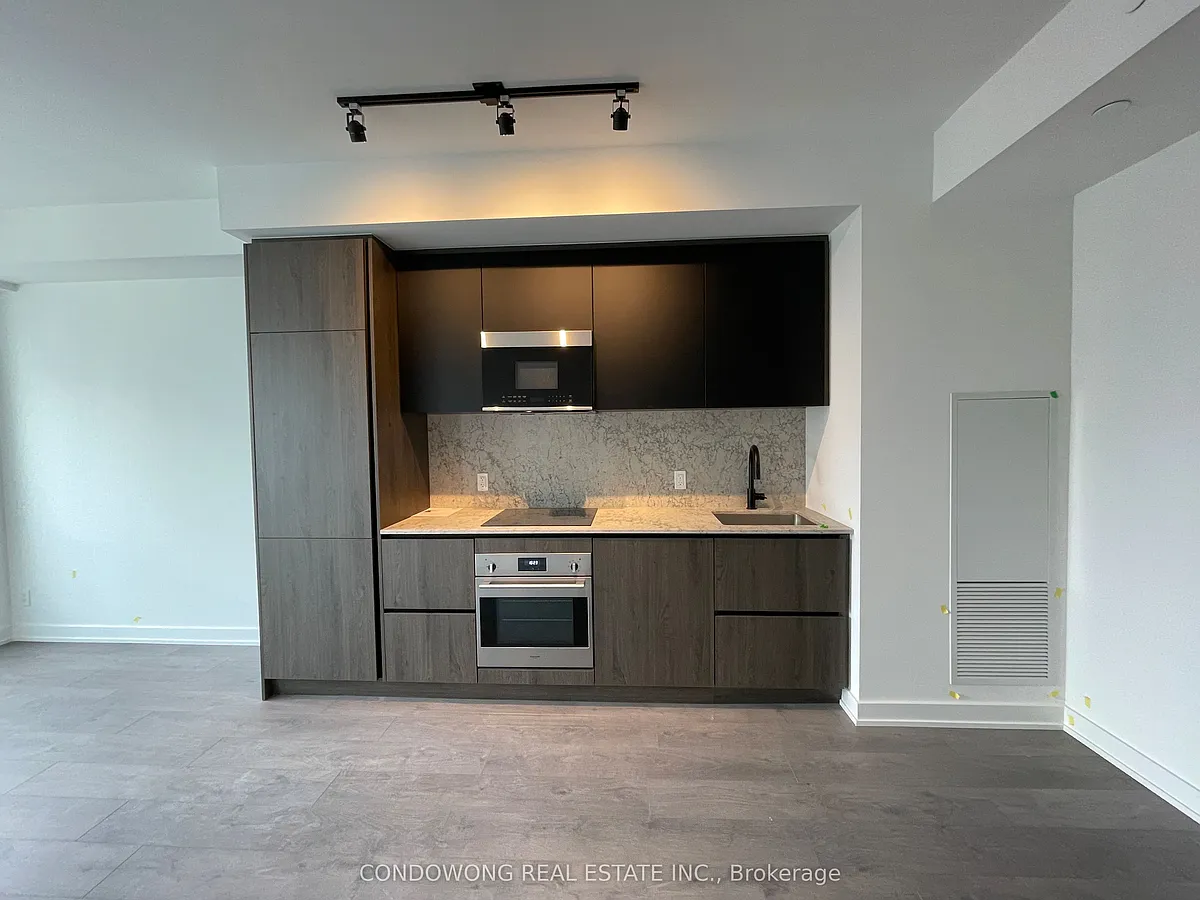 Building Photo - 108 Peter St #4207