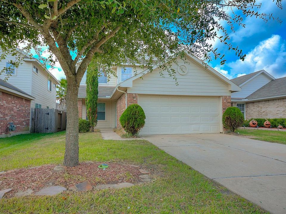 1st image of 17143 Hawks Landing Dr