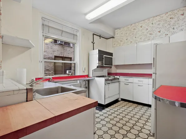 1170 Fifth Avenue image 13 of 16