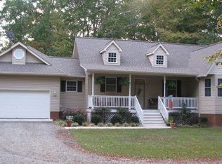 6652 Mary Sutton Ln, Gloucester, VA 23061