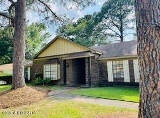 5055 Romany Dr, Jackson, MS 39211