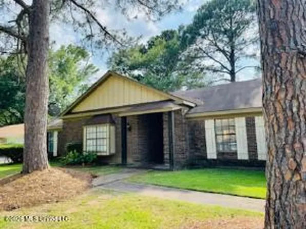 5055 Romany Dr, Jackson, MS 39211