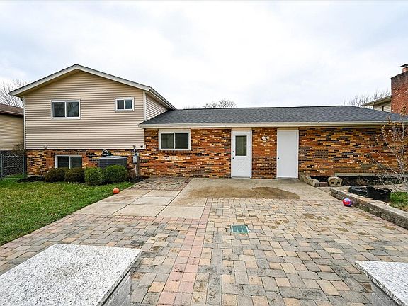 3rd image of 5928 N Turtle Creek Dr