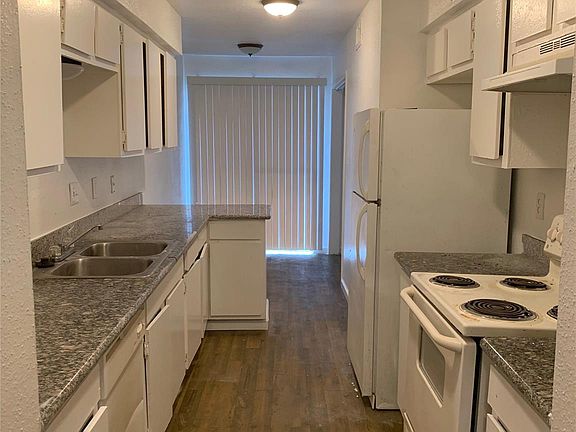 4th image of 6200 W Tidwell Rd APT 2701