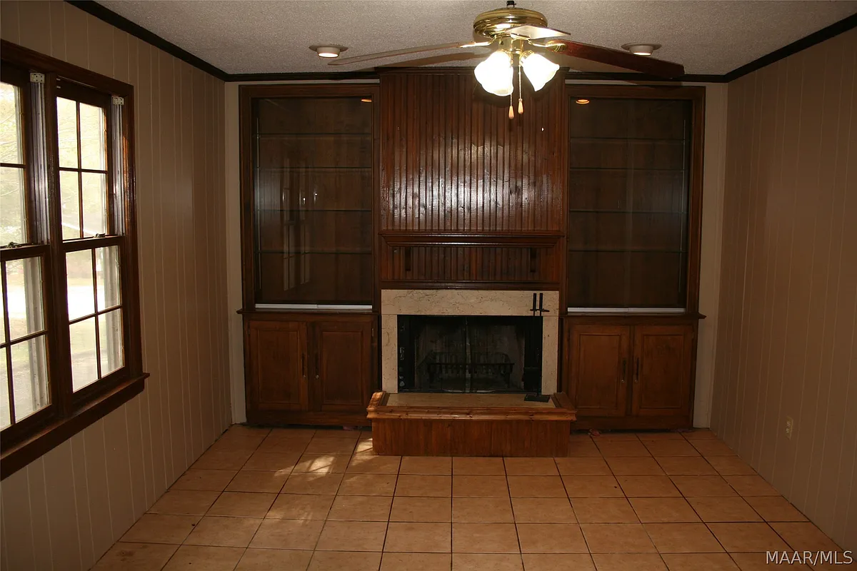 Building Photo - 3944 Johnstown Dr