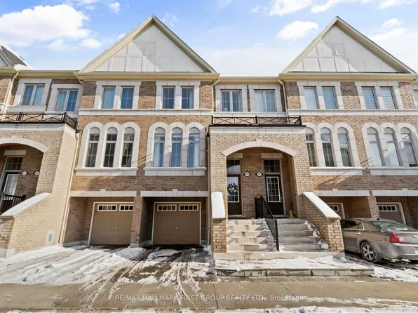 2609 Deputy Minister Path, Oshawa, ON L1L 0M7