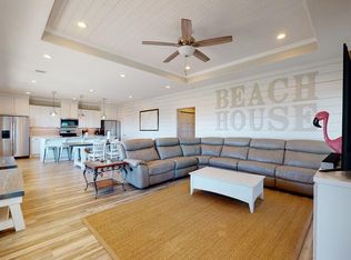 836 S Tinkle Ln, Crystal Beach, TX 77650