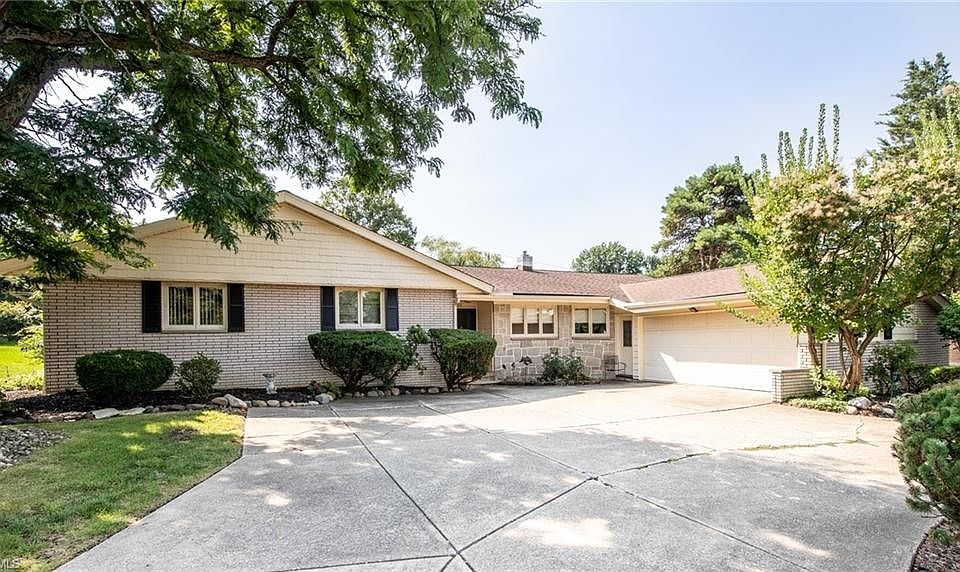 1st image of 24706 Meldon Blvd