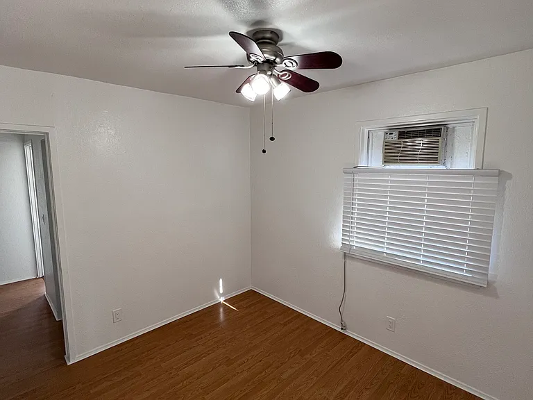 204 Palm Pl #A — Photo 11
