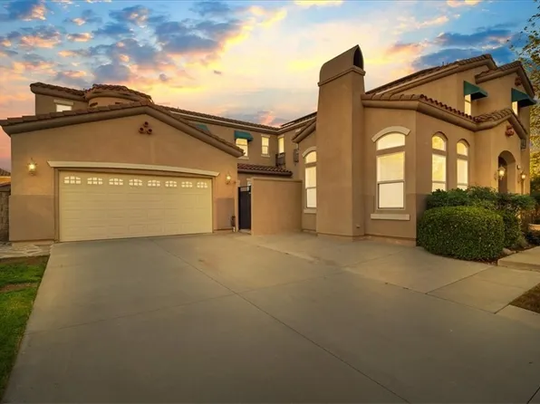 738 Livingston Ct, Claremont, CA 91711