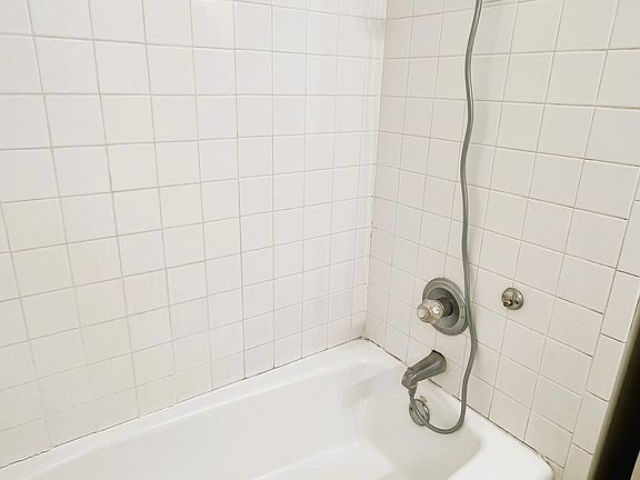 2649 N Estelle Bathroom 1_09042024