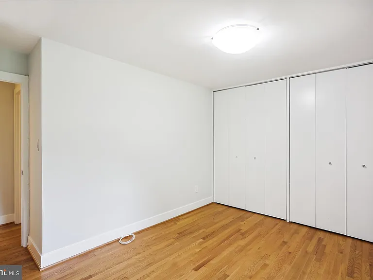 8206 Stone Trail Dr — Photo 30