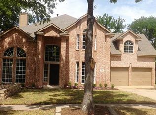 1208 Greendale Dr, Bedford, TX 76022