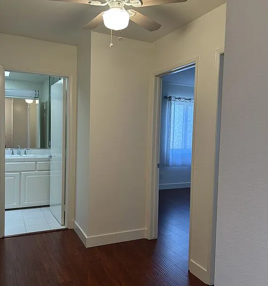 2452 Chelsea Pl #E — Photo 12