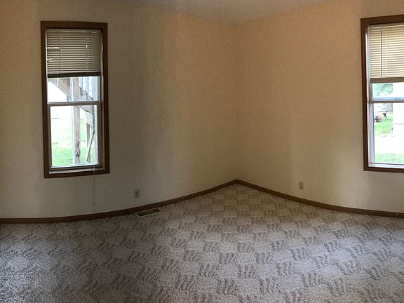 3rd image of 407 River St #407
