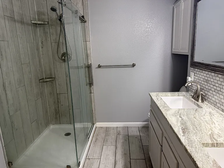 625 Raven Dr — Photo 3