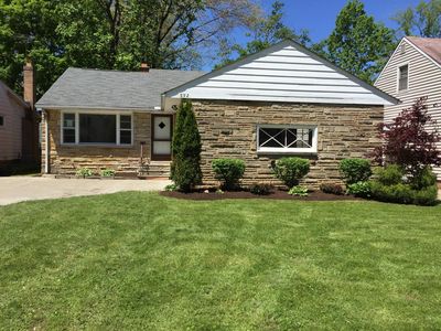 992 Clinton Ave, South Euclid, OH, 44121