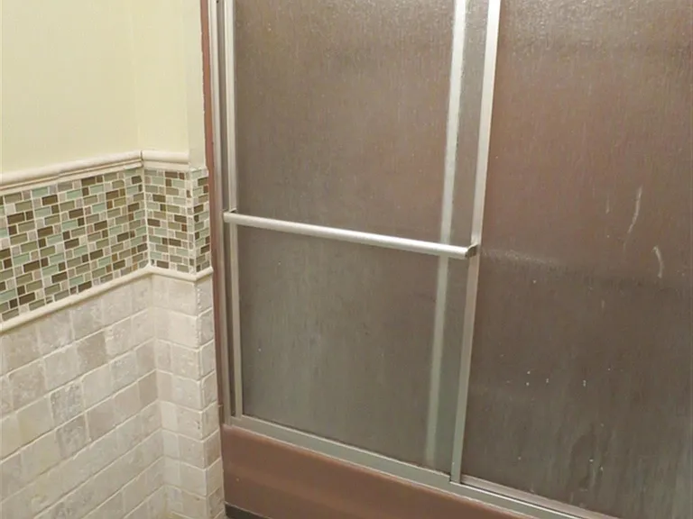 47 Paulina St #2 — Photo 9