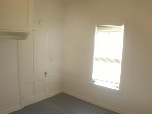 5th image of 114 S Black River St APT 24