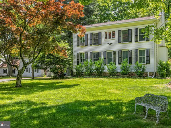 117 Hopewell Rocky Hill Rd, Hopewell, NJ 08525