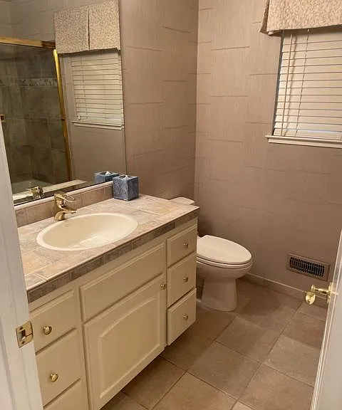 125 Lansberry Ct — Photo 16