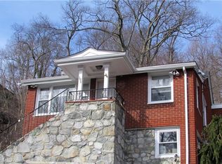 105 Tanglewylde Rd, Lake Peekskill, NY 10537