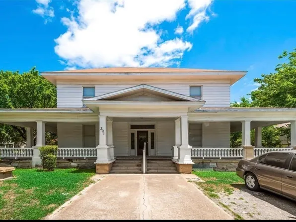 301 E Brin St #C, Terrell, TX 75160