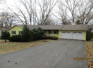 17 Brook Knoll Rd, Horseheads, NY 14845