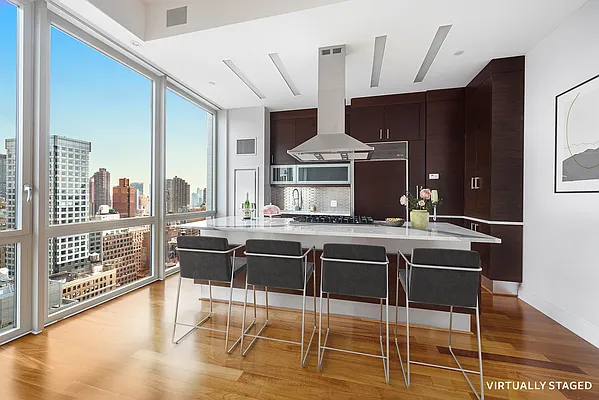 Rented by Warburg | media 27